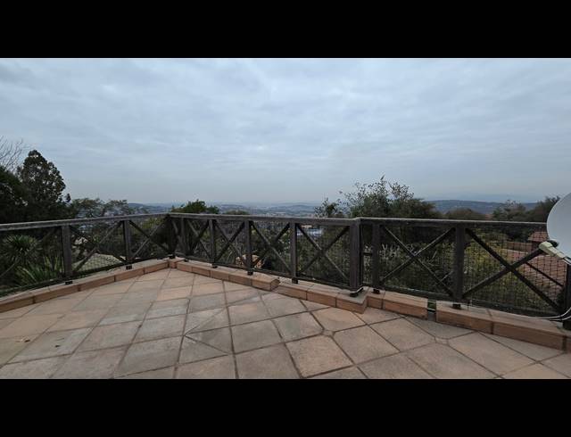 4 BEDROOM FREEHOLD FOR SALE IN GLENVISTA